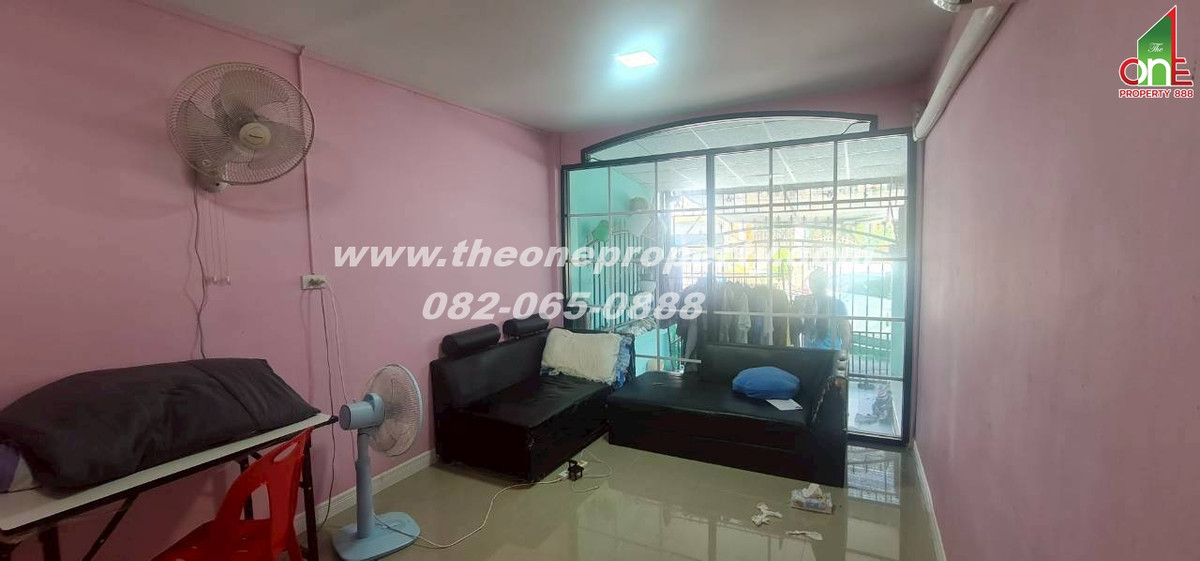 For SaleTownhomeNakhon Pathom : Townhouse, 2 floors, 24 sq m., Siwarat Village 5, Phetkasem Road, Phutmonthon Sai 4 Road, Krathum Lom Subdistrict, Sam Phran District, Nakhon Pathom Province.