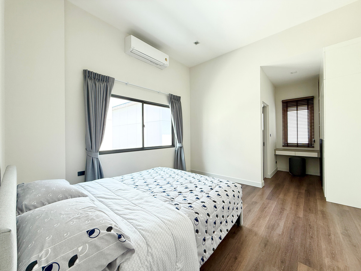 ให้เช่าบ้านบางนา แบริ่ง ลาซาล : 🚀 บางกอก บูเลอวาร์ด บางนา กม.5 - 369ตรม. 4นอน5น้ำ3ที่จอดรถ 092-545-6151 (ทีม)