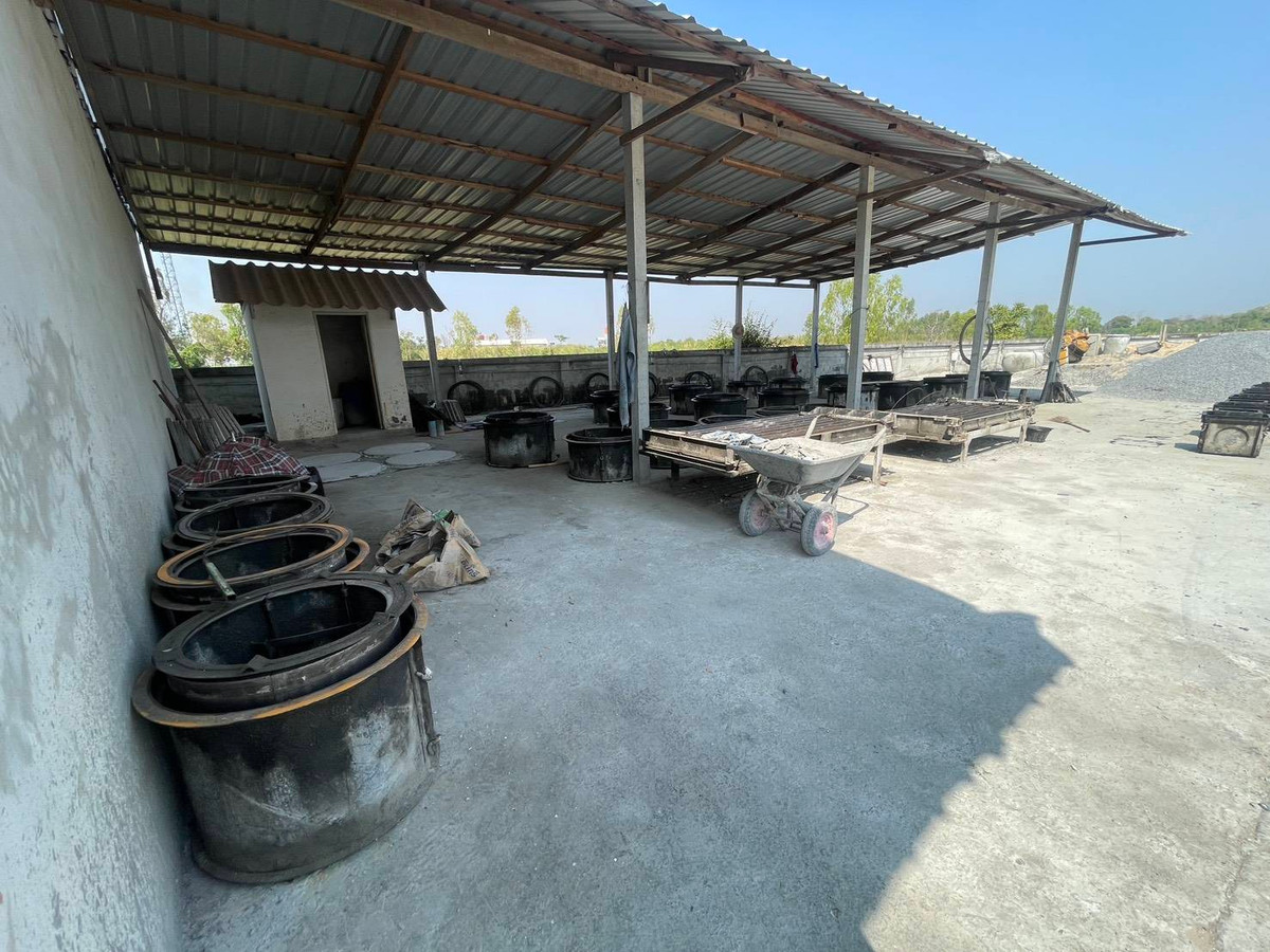 ขายที่ดินมหาสารคาม : ขายที่ดินพร้อมสิ่งปลูกสร้าง  📍 ถนนโกสุม–ขอนแก่น ต.แพง อ.โกสุมพิสัย จ.มหาสารคาม ที่ตั้งอยู่ในพื้นที่อำเภอ โกสุมพิสัย จังหวัด มหาสารคาม