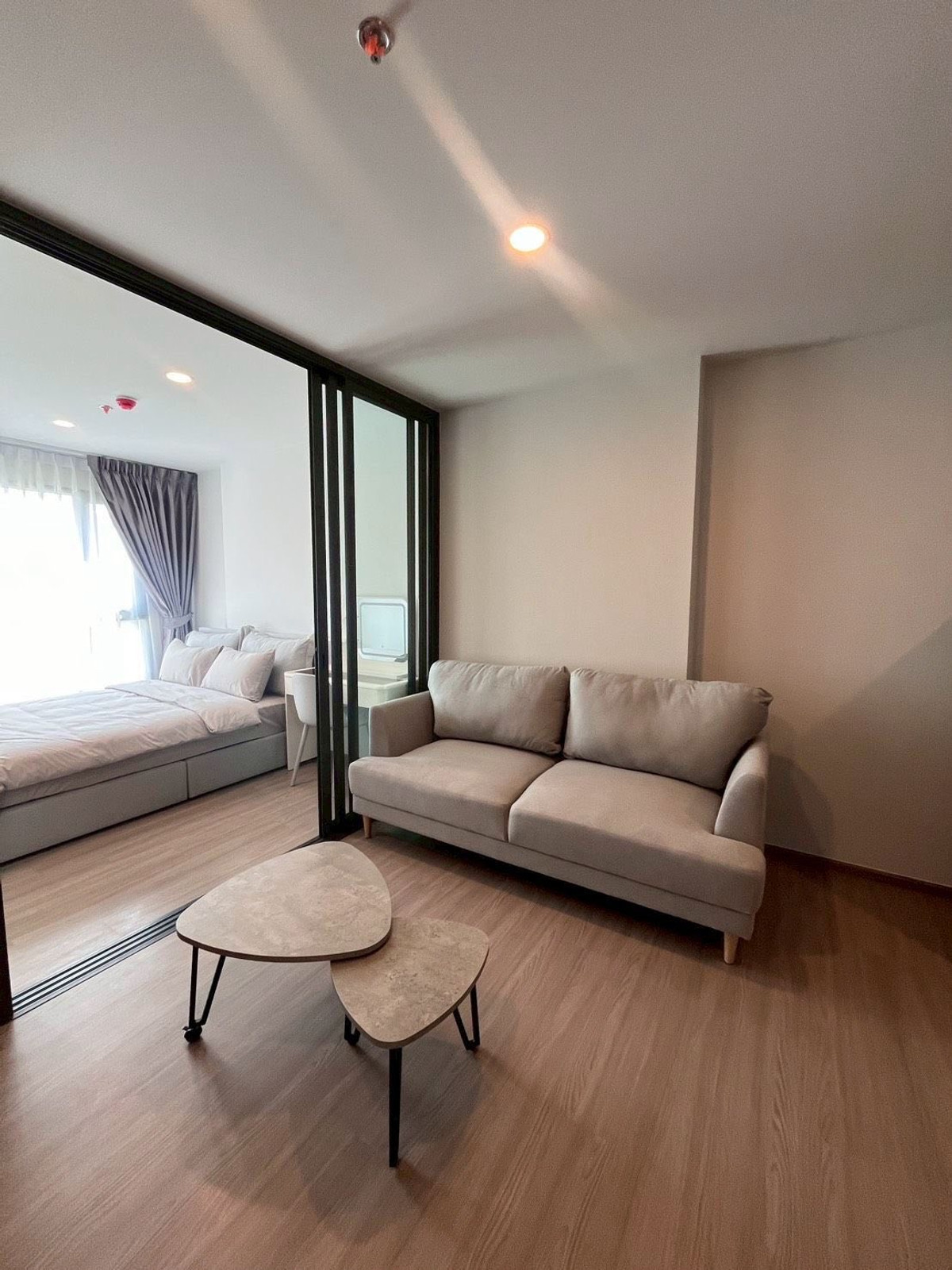 ให้เช่าคอนโดคลองเตย กล้วยน้ำไท : Aspire Sukhumvit-Rama4 📍 ห้องใหม่แกะกล่อง  ต่ำกว่าราคาตลาด 15,000 เท่านั้น 🫶🏻  ห้องสวย แบ่งเป็นสัดส่วน 