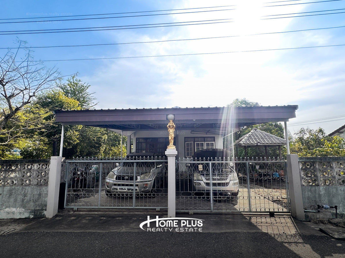 For SaleHouseChachoengsao : Land with detached house, Soi Thepkunakorn 8/2, near Robinson, Chachoengsao.