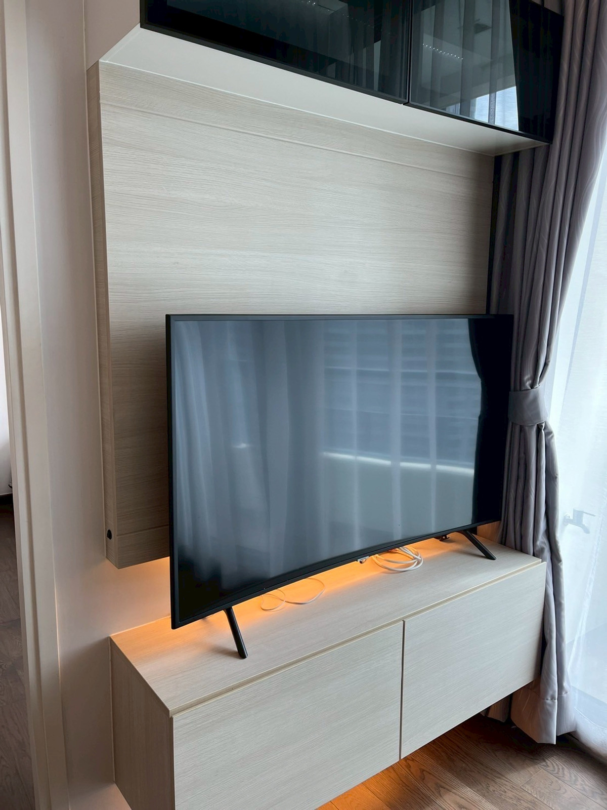 ให้เช่าคอนโดพระราม 9 เพชรบุรีตัดใหม่ RCA : ให้เช่าคอนโด Q อโศก ตกแต่งครบครัน (S03-2629)