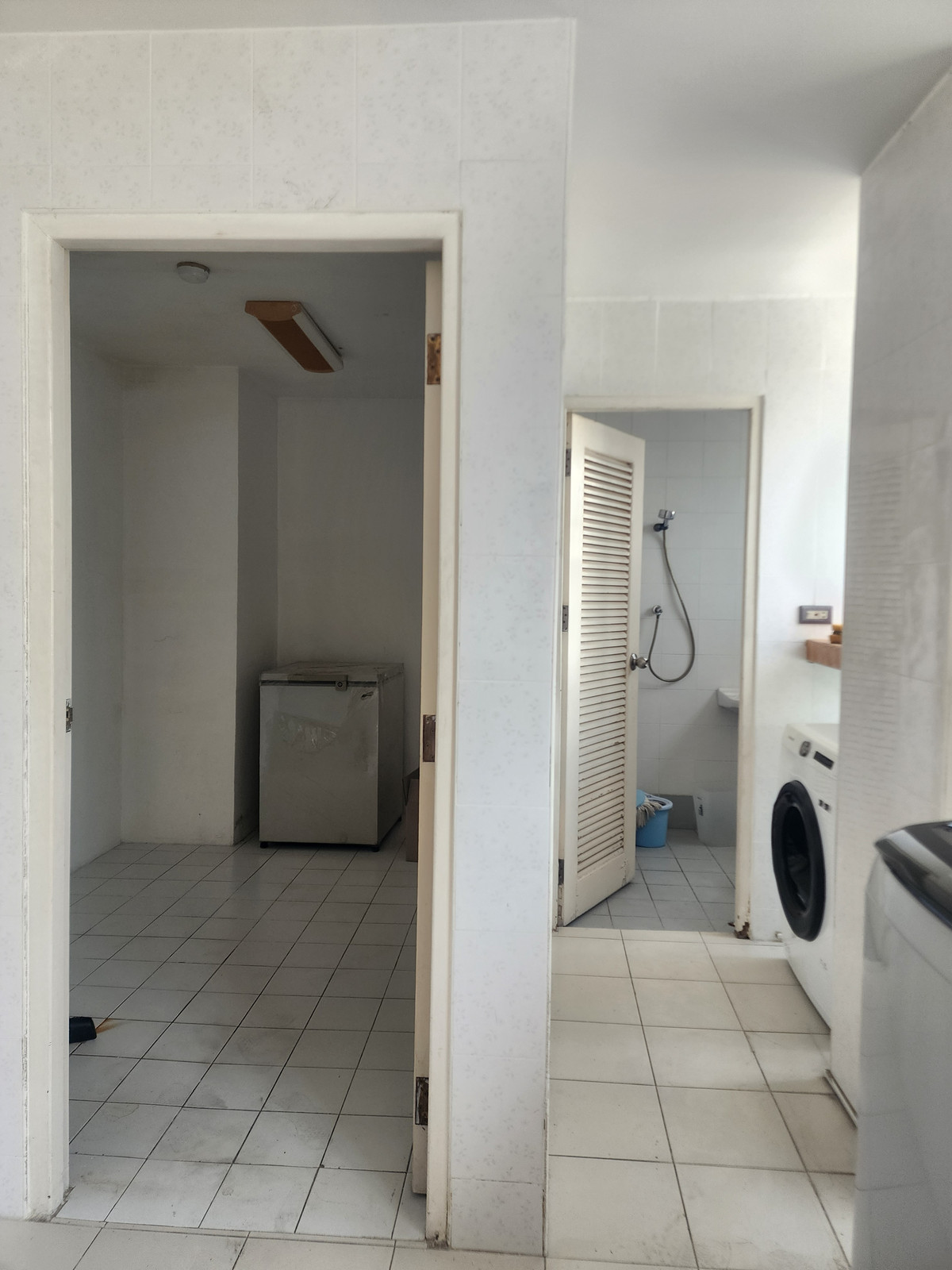 ขายคอนโดสีลม ศาลาแดง บางรัก : ขายคอนโดมิเนียม Penthouse 3 ชั้น 3 ห้องนอน เพิร์ลการ์เดน คอนโด ถนนสาทร ใกล้ BTS ช่องนนทรี