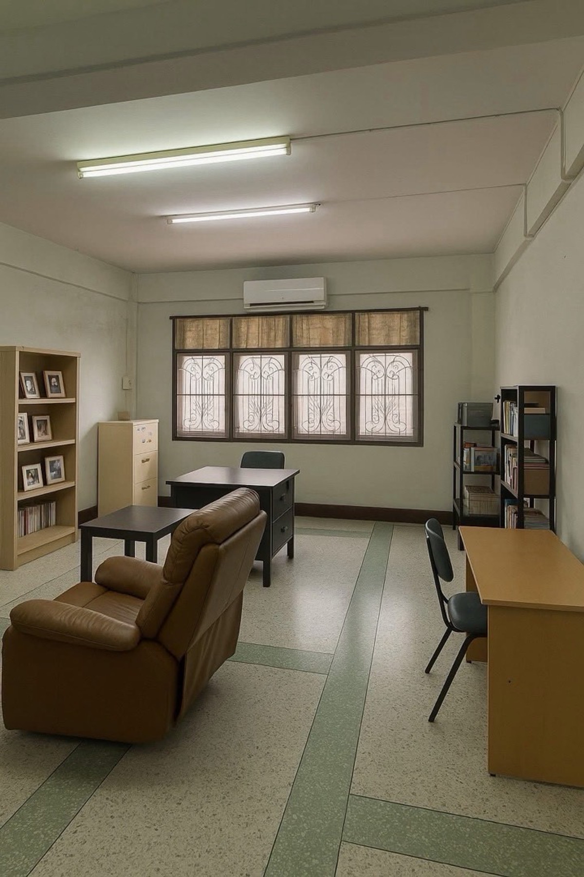 For SaleShop HouseWongwianyai, Charoennakor : Triple Shophouse for Sale Near ICONSIAM Walkable Charoen Nakhon Prime Investment Opportunity Bangkok