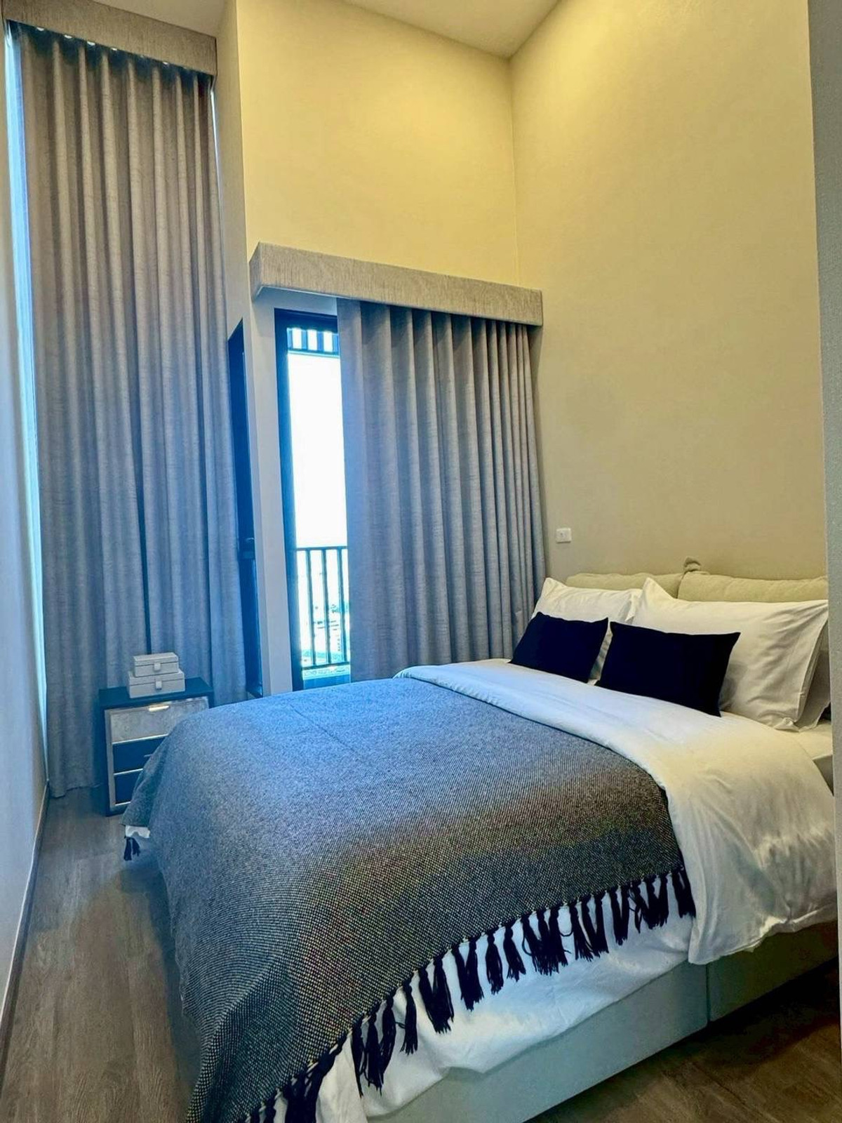 For RentCondoKasetsart, Ratchayothin : For Rent So Origin Kaset Interchange DUPLEX 2BED near BTS Kaset, KU**LINE ID : @751paggb / TEL: 086-3649888