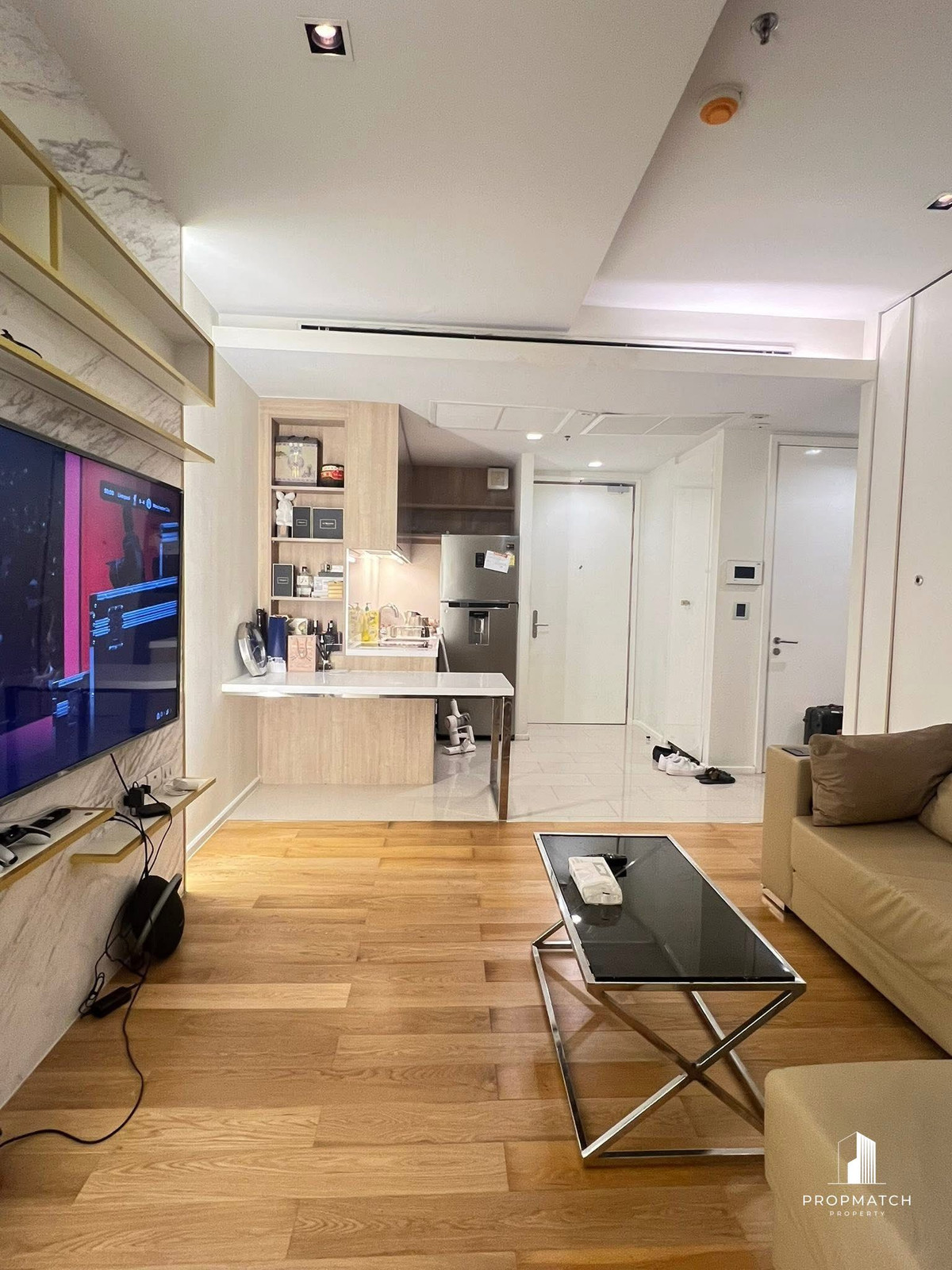 For RentCondoRama9, Petchburi, RCA : ✨Flash Deal ✨Circle Living Prototype (1Bed 1Bath 50SQM.) Ready to move in! Only 25,000 baht per month Tel.0981315848 @propmatch