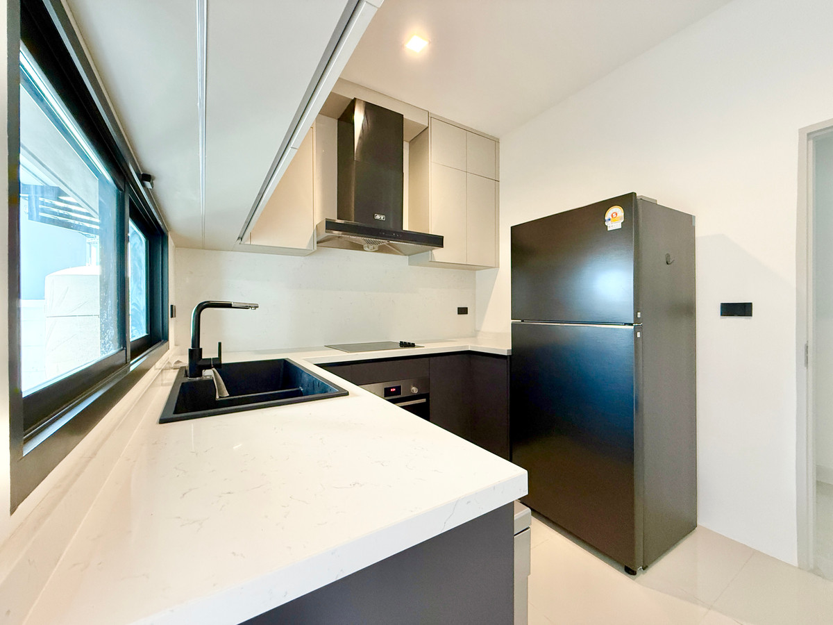 ให้เช่าบ้านบางนา แบริ่ง ลาซาล : 🚀 บางกอก บูเลอวาร์ด บางนา กม.5 - 369ตรม. 4นอน5น้ำ3ที่จอดรถ 092-545-6151 (ทีม)