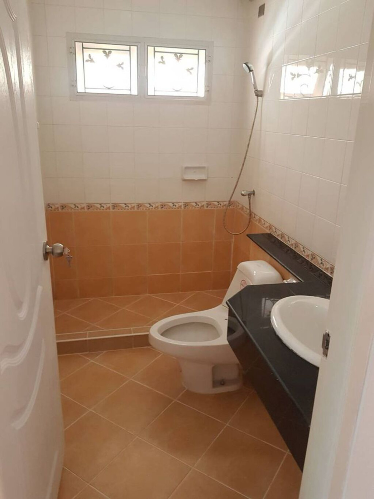 ให้เช่าบ้านปทุมธานี รังสิต ธรรมศาสตร์ : ให้เช่า ภัสสร 2 คลอง 3 เลขที่ 34/293 (เลี้ยงสัตว์ได้)(ทำโฮมออฟฟิศได้)