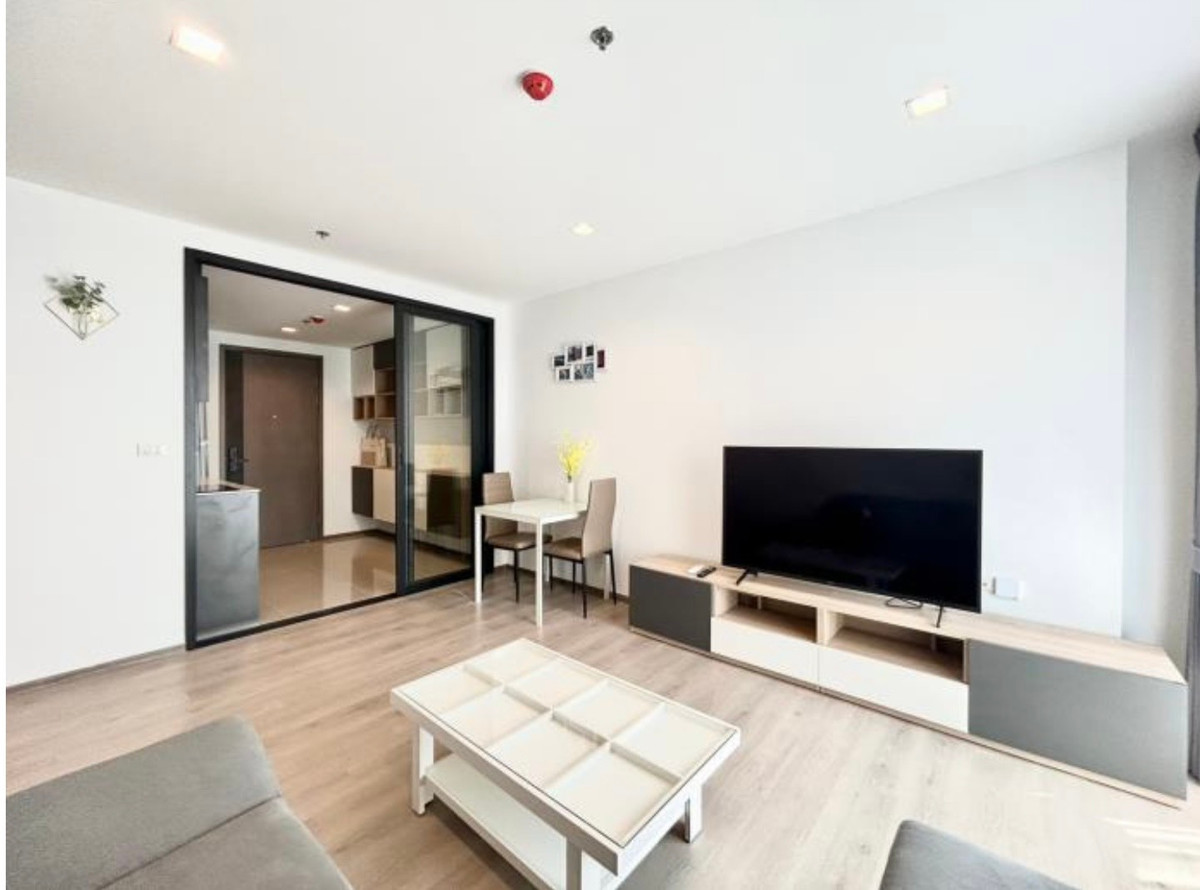 ให้เช่าคอนโดลาดพร้าว เซ็นทรัลลาดพร้าว : ให้เช่า: The Line Phaholyothin Park จาก BTS Phaholyothin 400 เมตร 2ห้องนอน 2 ห้องน้ำ ขนาด 65 ตรม.ราคา 35,000