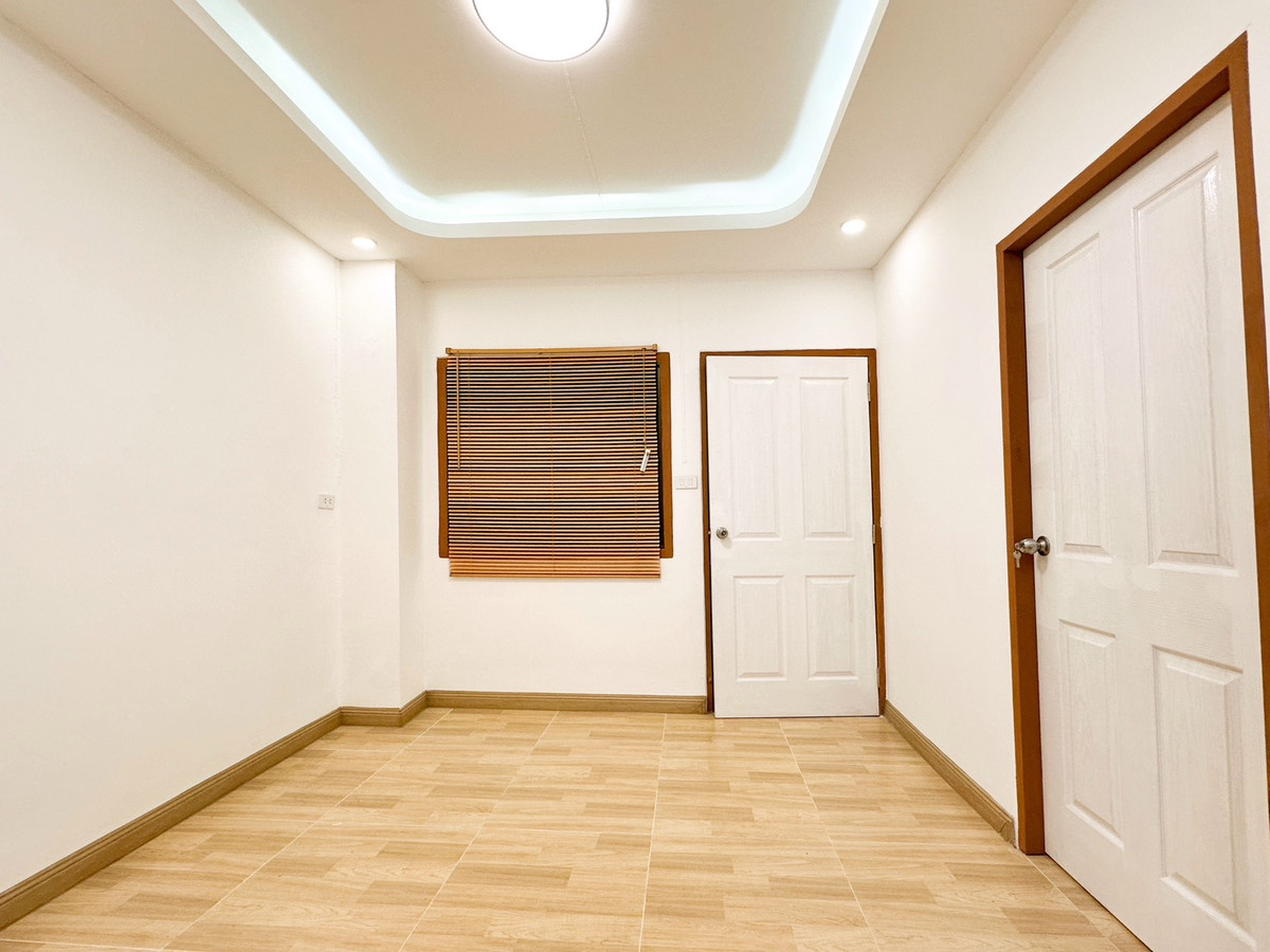 ขายคอนโดปทุมธานี รังสิต ธรรมศาสตร์ : ขายคอนโดเอื้ออาทรมิตซู พหล กม.44 ฟรีโอน ใกล้นวนคร ตลาดไท ม.ธรรมศาสตร์ รีโนเวทใหม่ พร้อมเฟอร์