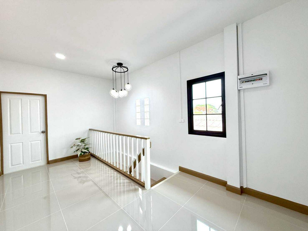 ขายบ้านนวมินทร์ รามอินทรา : ม.ทหารกองหนุน รามอินทรา109 ซ.พระยาสุเรนท์ 28  บางชัน คลองสามวา  มีนบุรี  วงแวนจตุโชติ 