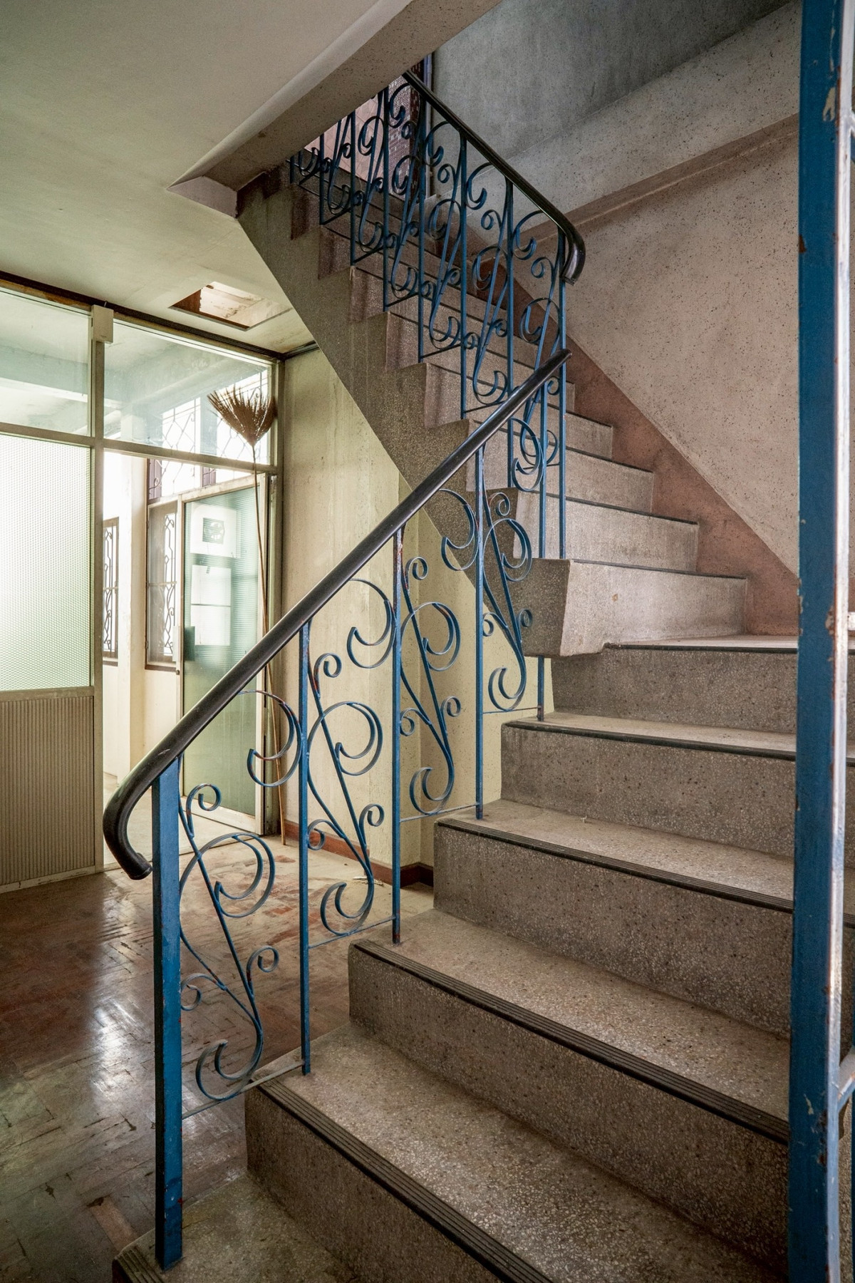 ขายทาวน์โฮมเยาวราช บางลำพู : ขาย ❗️ ทาวน์เฮ้า 6 ชั้น 2 คูหา บ้านเปล่า ทำเลดีมาก ใกล้กับ MRT สนามไชย และ MRT สามยอด