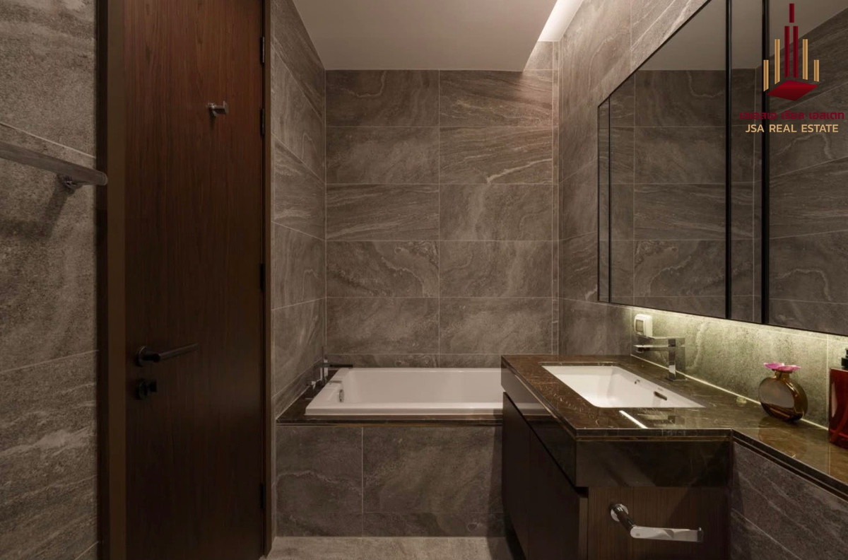 ขายคอนโดพระราม 9 เพชรบุรีตัดใหม่ RCA : ✨ ขาย The Esse at Singha Complex ✨Only 9.9 MB