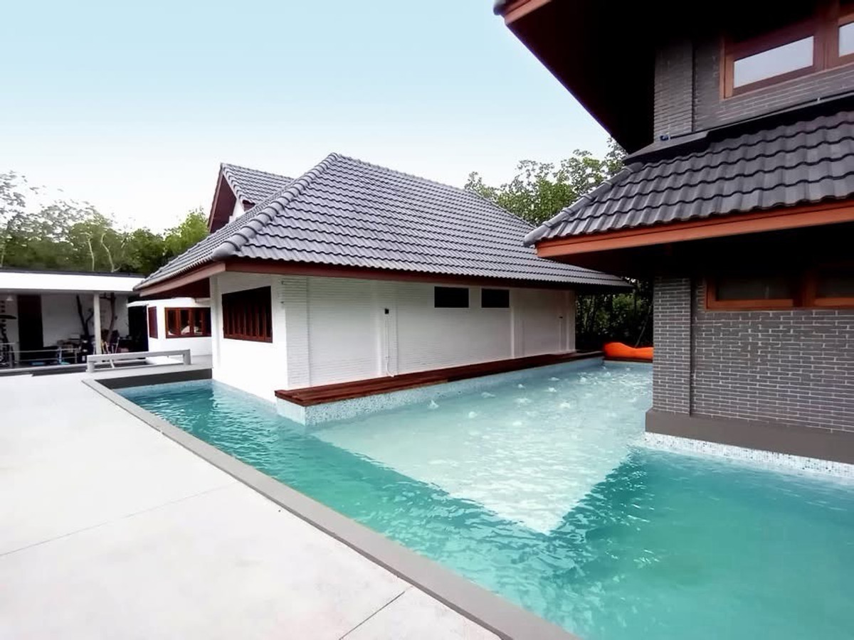 For RentHotel&Apartment BusinessCha-am Phetchaburi : Seaside Hotel Business for Lease in Phetchaburi, a Profitable Turnkey Pool Villa on 3 Rai Land with 12 Bedrooms, Licensed Resort Near the Beach, Ready Income in Thailand
