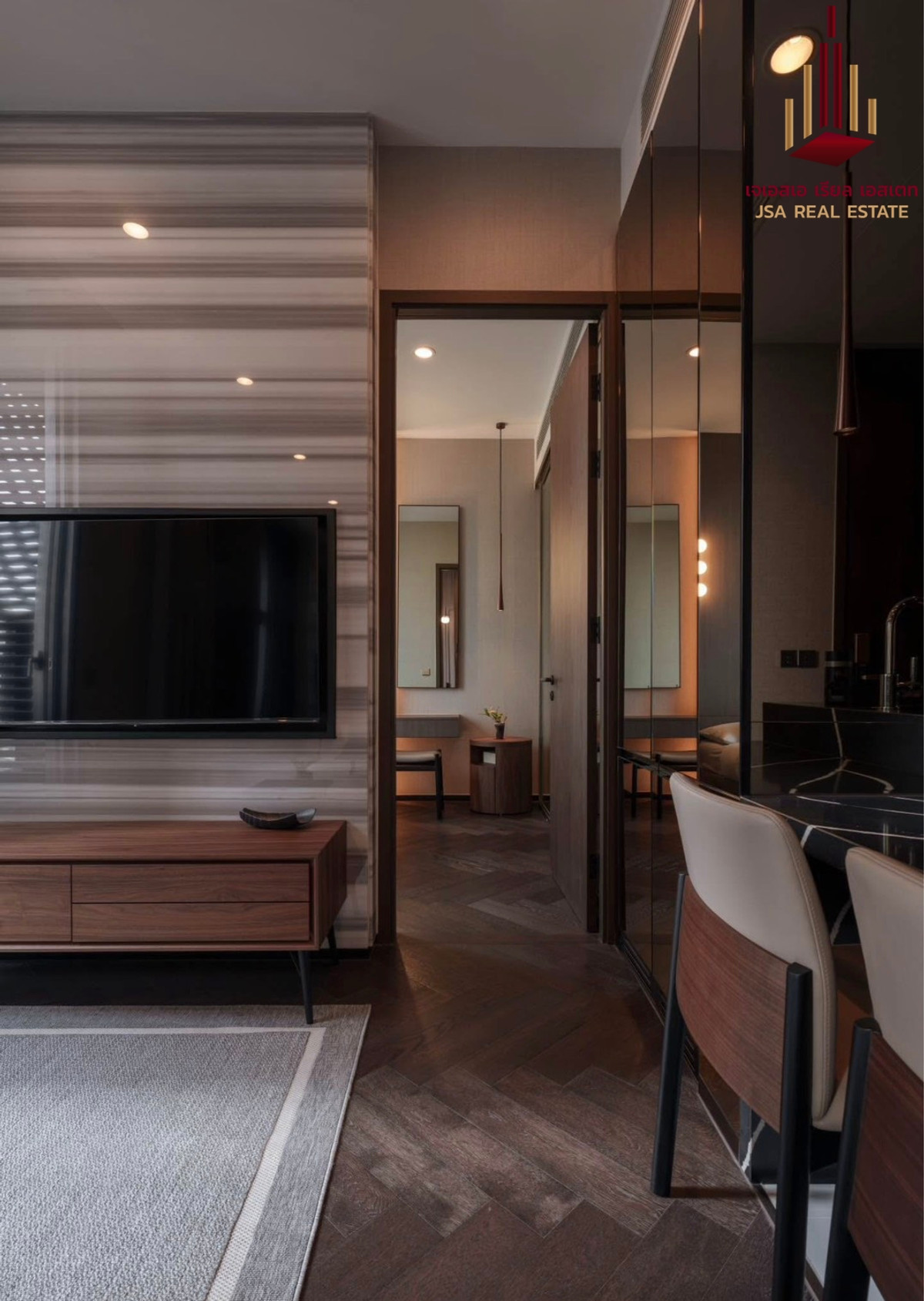 ขายคอนโดพระราม 9 เพชรบุรีตัดใหม่ RCA : ✨ ขาย The Esse at Singha Complex ✨Only 9.9 MB