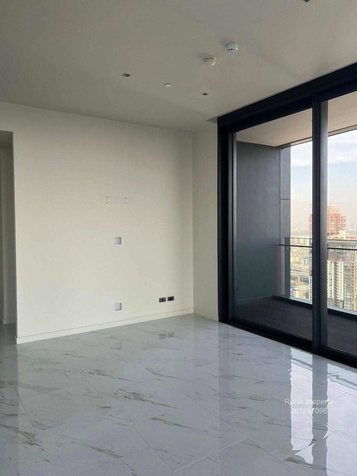 For SaleCondoRama3 (Riverside),Satupadit : 🌟 Luxury condo for sale CANAPAYA RESIDENCES – Rama 3 RB1697 Luxury condo along the Chao Phraya River. With the most beautiful view of the water curve and Rama IX Bridge in the Rama 3 area.