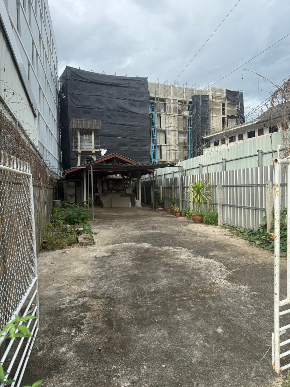 ขายบ้านเชียงราย : ขายด่วน บ้านพร้อมที่ดิน ทำเลทอง หายากในตัวเมือง จ.เชียงราย