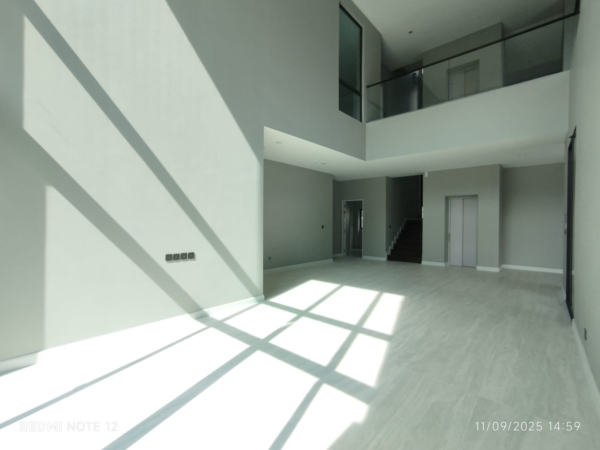 For SaleHotel&Apartment BusinessPinklao, Charansanitwong : Luxury mansion for sale, luxury house, single house, Grand Bangkok Boulevard Pinklao-Borom, corner house with private elevator.