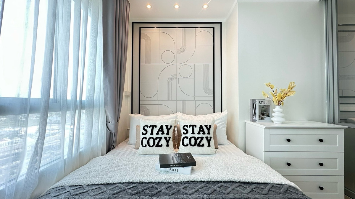 ขายคอนโดบางนา แบริ่ง ลาซาล : 🚨 คนที่ยังเช่าอยู่…ลองคิดแบบจริงจัง

ทุกเดือนจ่ายค่าเช่า = เงินหาย
แต่ถ้าผ่อนห้องตัวเอง

✔ วันนี้อยู่เองได้
✔ อนาคตไม่อยู่ ก็ปล่อยเช่าได้
✔ เอาค่าเช่ามาช่วยผ่อน หรือย้ายไปเช่าที่ใหม่ที่อยากอยู่
✔ ผ่อนหมด = มีทรัพย์สินของตัวเอง
✔ เกษียณ = รับค่าเช่าทุกเดื