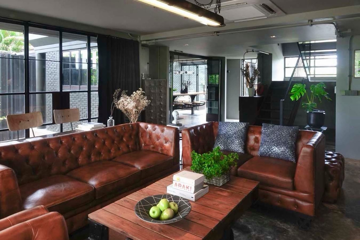 For RentHotel&Apartment BusinessCha-am Phetchaburi : Seaside Hotel Business for Lease in Phetchaburi, a Profitable Turnkey Pool Villa on 3 Rai Land with 12 Bedrooms, Licensed Resort Near the Beach, Ready Income in Thailand
