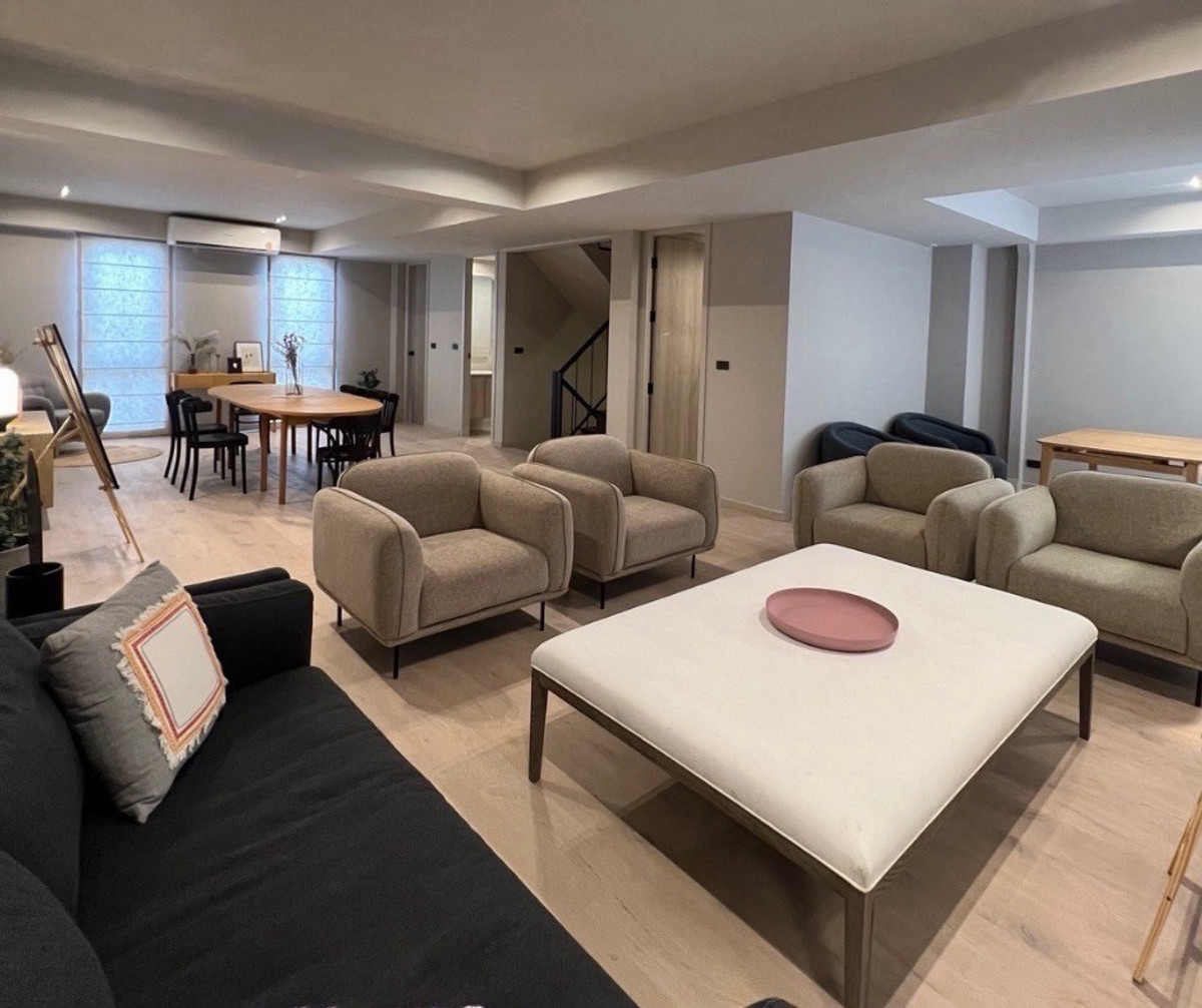 HouseOnnut, Udomsuk : 4 Bedroom Renovated Townhouse for Sale and Rent near BTS Phra Khanong Sukhumvit Ekkamai Bangkok Ideal for Home Office and Investment