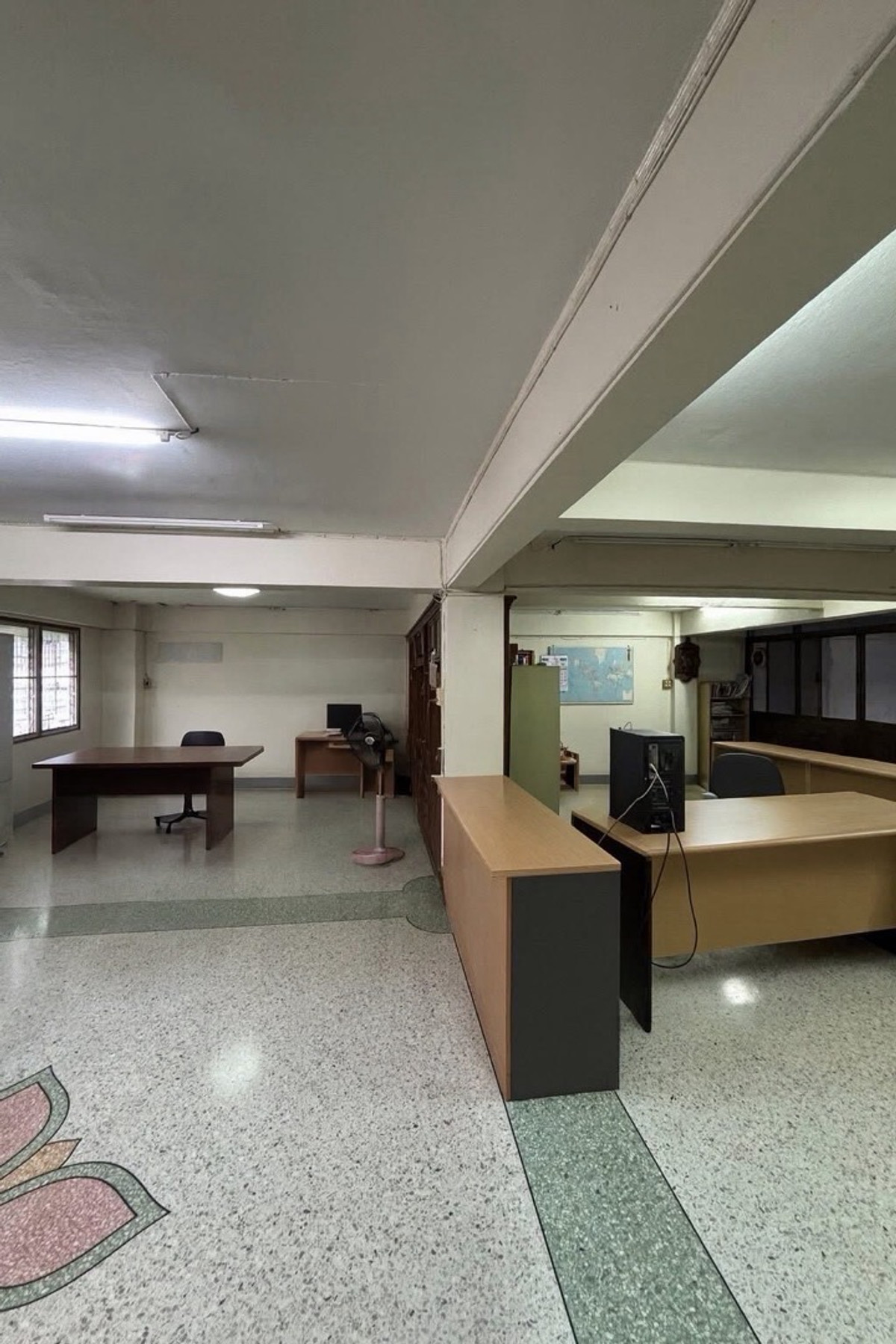 For SaleShop HouseWongwianyai, Charoennakor : Triple Shophouse for Sale Near ICONSIAM Walkable Charoen Nakhon Prime Investment Opportunity Bangkok