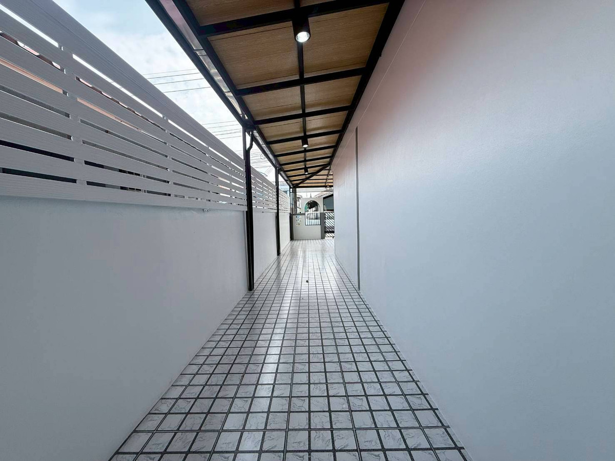 ขายบ้านนวมินทร์ รามอินทรา : ม.ทหารกองหนุน รามอินทรา109 ซ.พระยาสุเรนท์ 28  บางชัน คลองสามวา  มีนบุรี  วงแวนจตุโชติ 