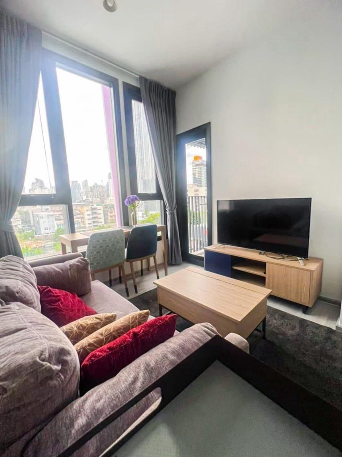 For RentCondoSukhumvit, Asoke, Thonglor : For rent XT Ekkamai