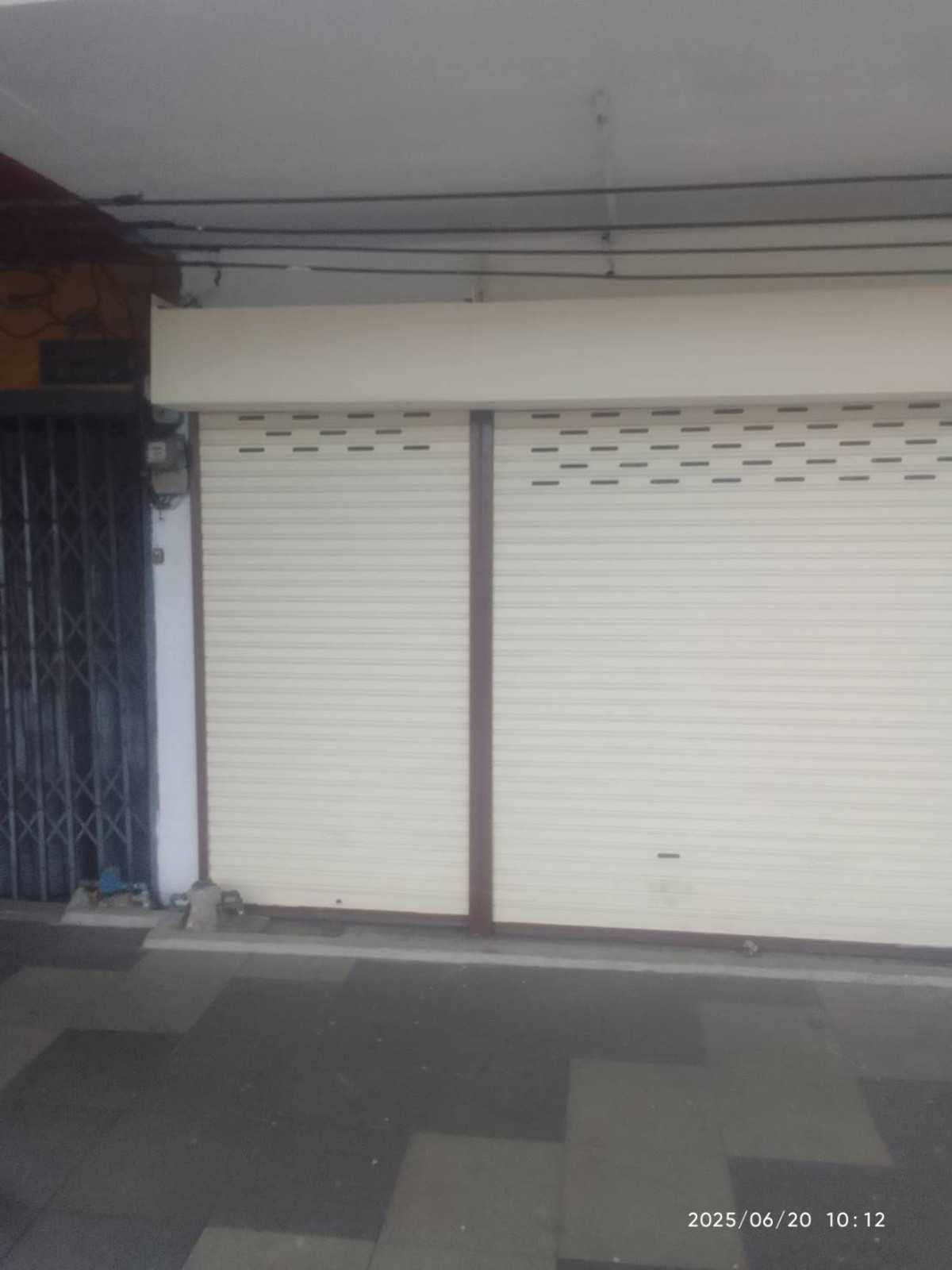 ให้เช่าอาคารพาณิชย์ลาดพร้าว เซ็นทรัลลาดพร้าว : ให้เช่าตึกบนถนนลาดพร้าวใกล้ตลาดสะพาน2   MRT สีเหลืองโชคชัย-ภาวนา เหมาะทำออฟฟิศ/ ค้าขาย+อยู่อาศัย/ ร้านDelivery/ Cloud Kitchen