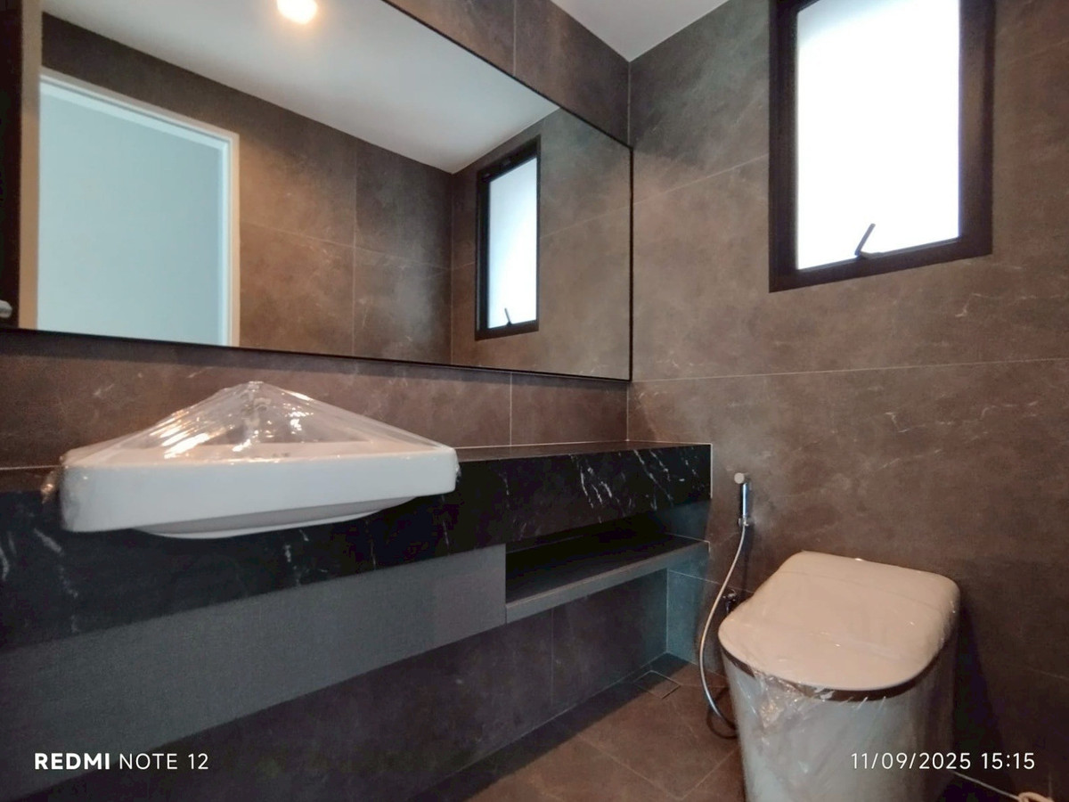 For SaleHotel&Apartment BusinessPinklao, Charansanitwong : Luxury mansion for sale, luxury house, single house, Grand Bangkok Boulevard Pinklao-Borom, corner house with private elevator.