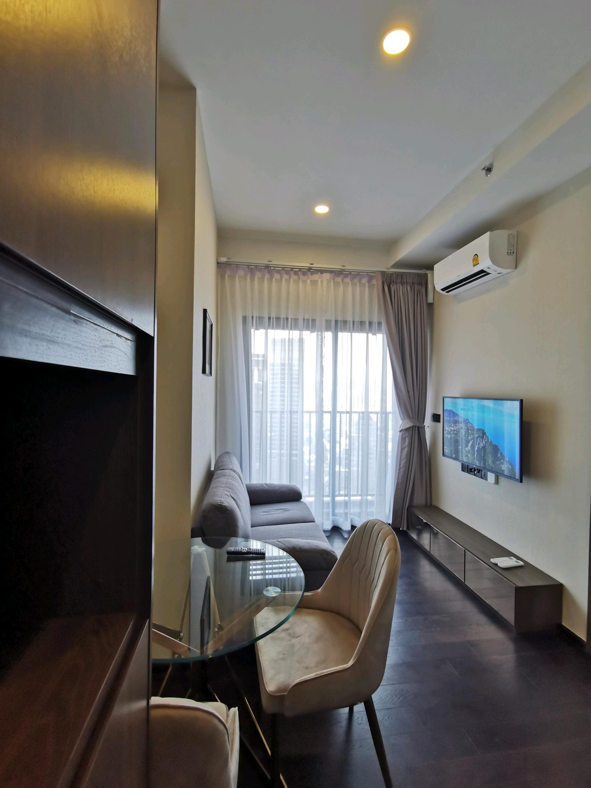 ให้เช่าคอนโดสุขุมวิท อโศก ทองหล่อ : Park Origin Thonglor 1 bed 1 bath high floor city view