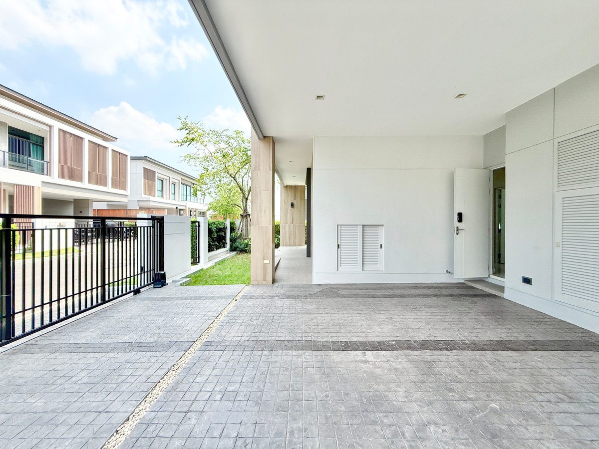 บ้านบางนา แบริ่ง ลาซาล : 🚀 บางกอก บูเลอวาร์ด บางนา กม.5 - 237ตรม. 4นอน4น้ำ2ที่จอดรถ ปรับลดค่าเช่า 092-545-6151 (ทีม)