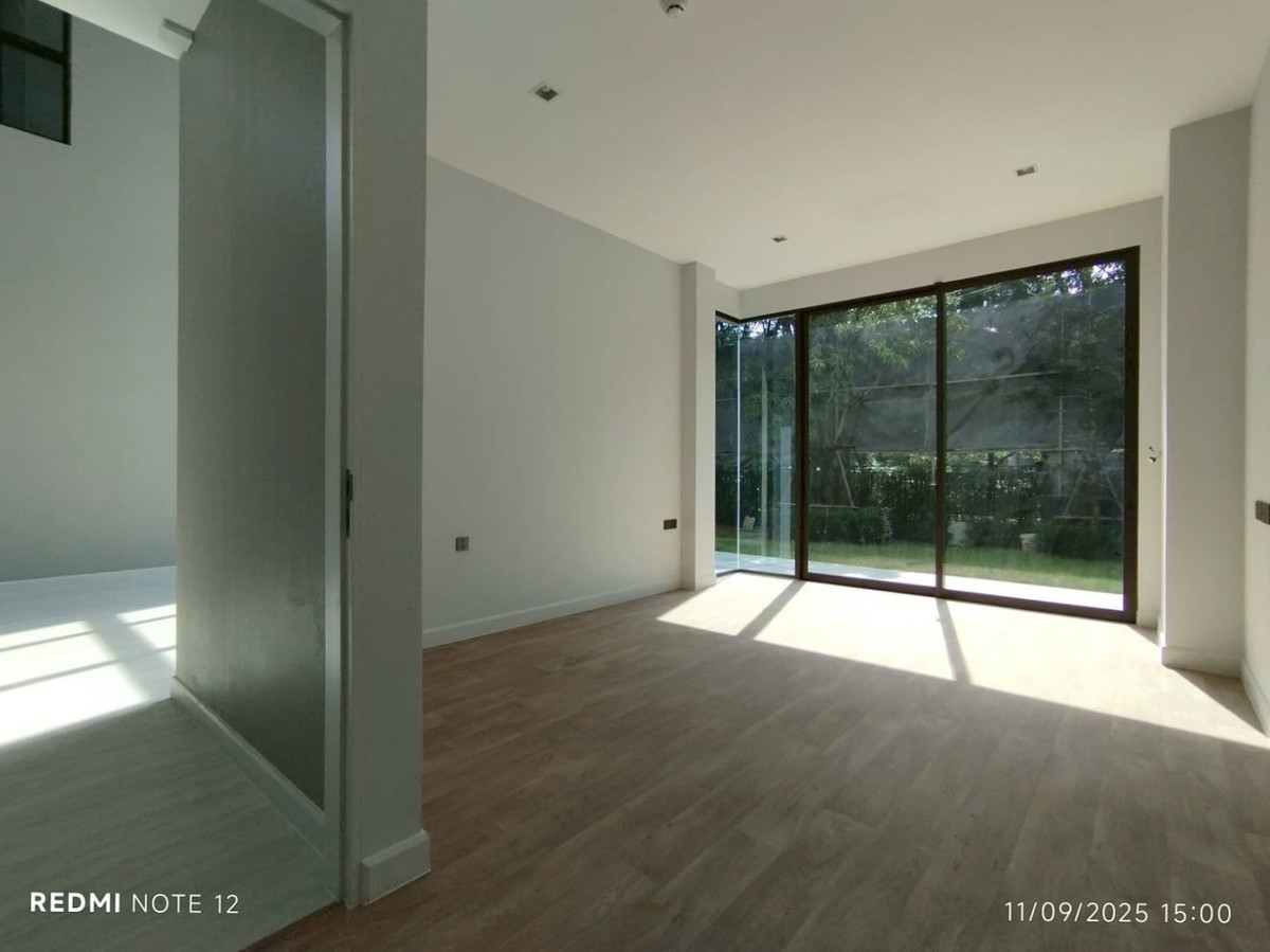 For SaleHotel&Apartment BusinessPinklao, Charansanitwong : Luxury mansion for sale, luxury house, single house, Grand Bangkok Boulevard Pinklao-Borom, corner house with private elevator.