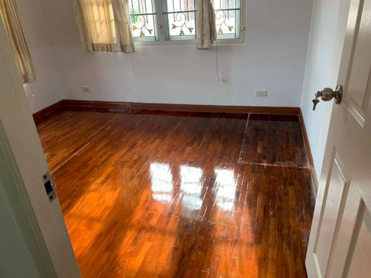 ให้เช่าบ้านปทุมธานี รังสิต ธรรมศาสตร์ : ให้เช่า ภัสสร 2 คลอง 3 เลขที่ 34/293 (เลี้ยงสัตว์ได้)(ทำโฮมออฟฟิศได้)