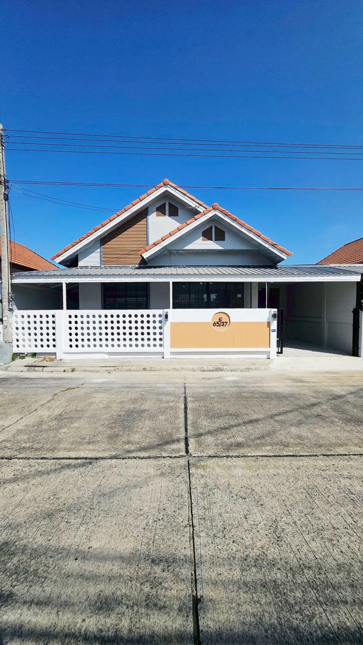 ขายทาวน์โฮมปทุมธานี รังสิต ธรรมศาสตร์ : ขายทาวน์เฮ้าส์/ทาวน์โฮม  ปิ่นฤทัย รังสิต - คลอง7 บึงบอน หนองเสือ ปทุมธานี CX-144193