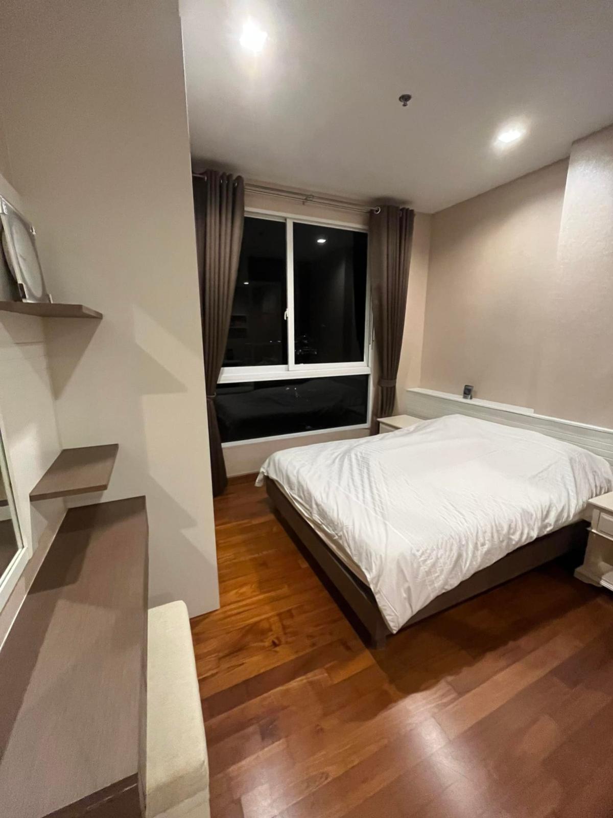 ขายคอนโดสาทร นราธิวาส : ขายคอนโด  ไอวี สาทร BTS-ช่องนนทรี สีลม เขต บางรัก กรุงเทพ CX-147083