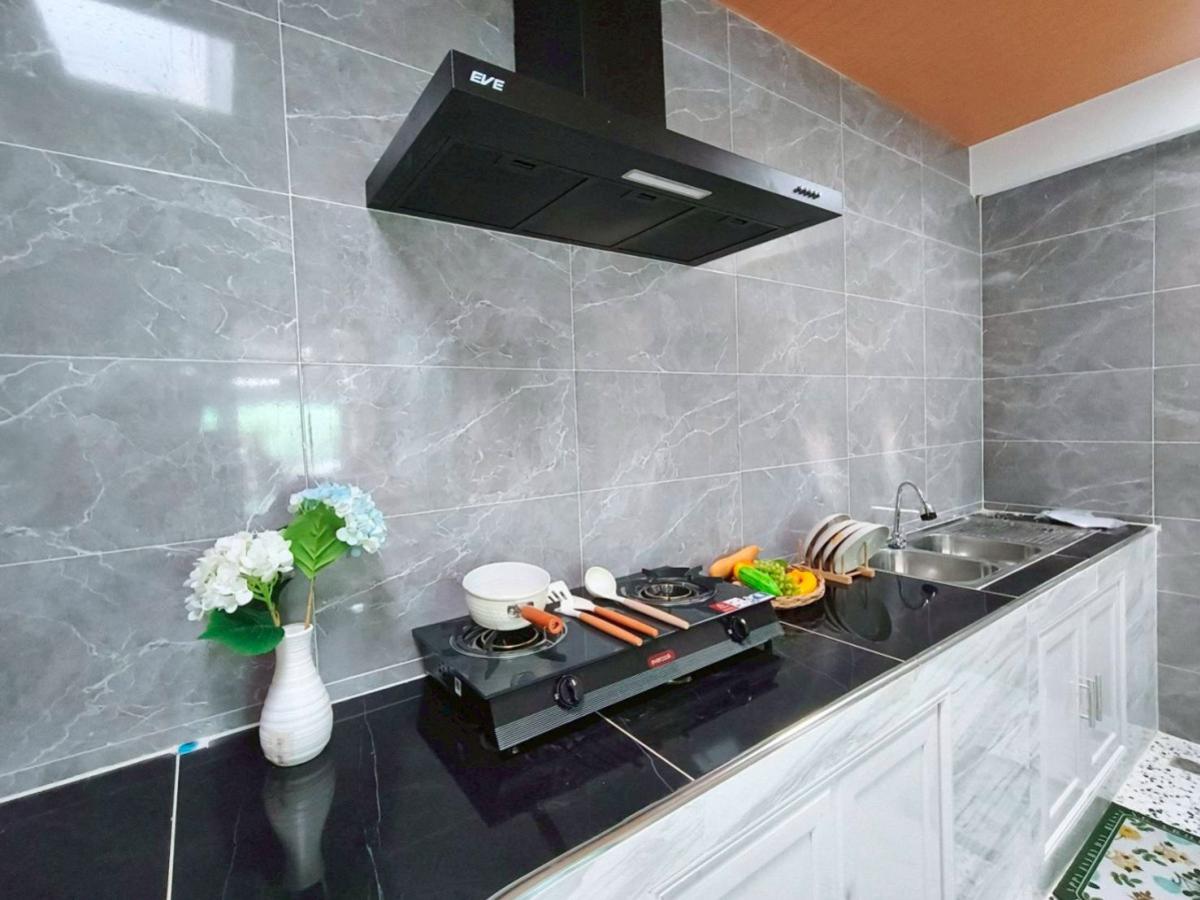 ขายทาวน์โฮมมีนบุรี-ร่มเกล้า : ขายทาวน์เฮ้าส์/ทาวน์โฮม  บ้านร่มเย็น 5 รีโนเวทใหม่ บางชัน เขต คลองสามวา กรุงเทพ CX-147067