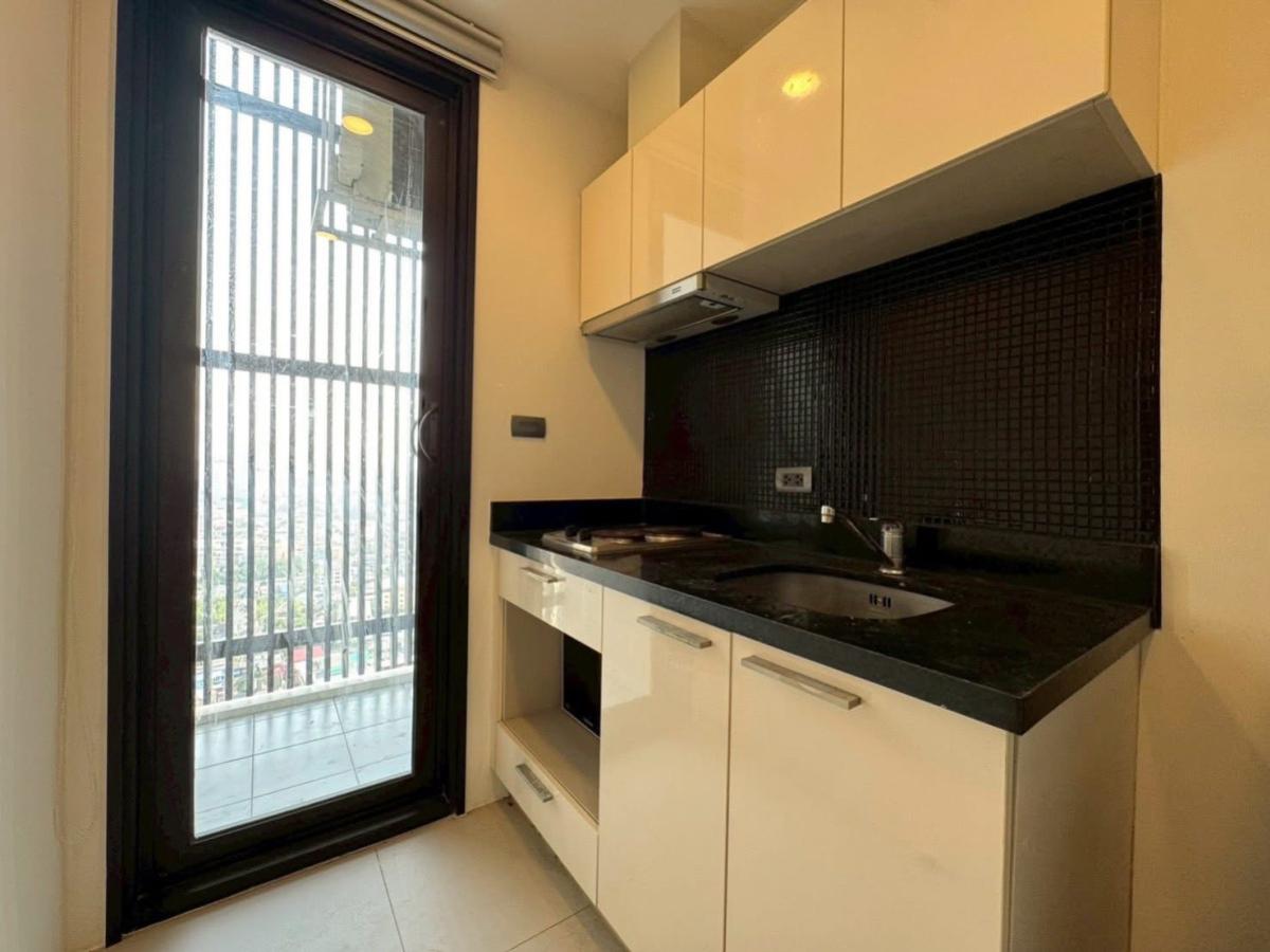 For SaleCondoWongwianyai, Charoennakor : For Sale Condo , Fuse Sathorn - Taksin , BTS-Wongwian Yai , Bang Lamphu Lang , Khlong San , Bangkok , CX-146984