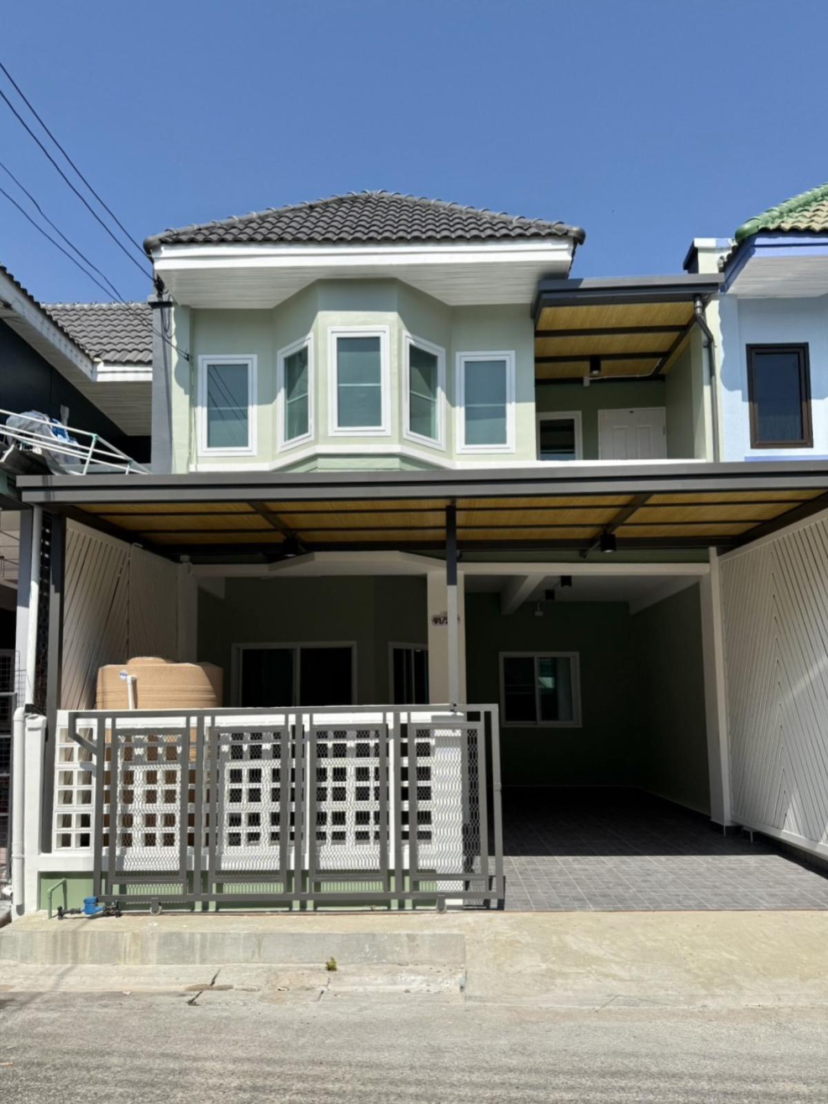 ขายทาวน์โฮมปทุมธานี รังสิต ธรรมศาสตร์ : ขายทาวน์เฮ้าส์/ทาวน์โฮม  บ้านสินทรัพย์ 1 รังสิต - คลอง 4 บึงยี่โถ ธัญบุรี ปทุมธานี CX-143351