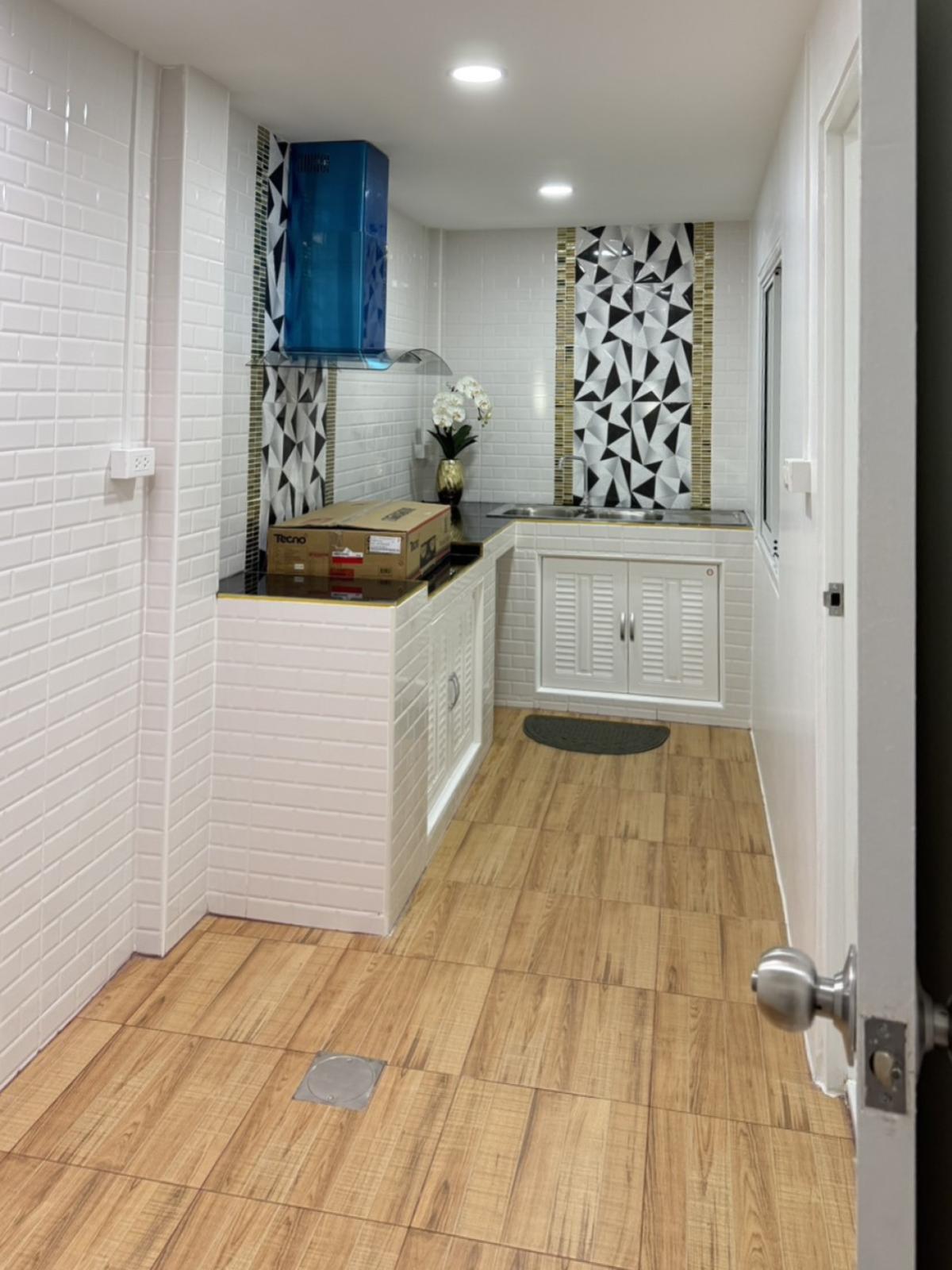 For SaleTownhomePathum Thani,Rangsit, Thammasat : For Sale Townhouse/Townhome  , Baan Sinsup 1 Rangsit - Klong 4 , Bueng Yitho , Thanyaburi , Pathum Thani , CX-143351