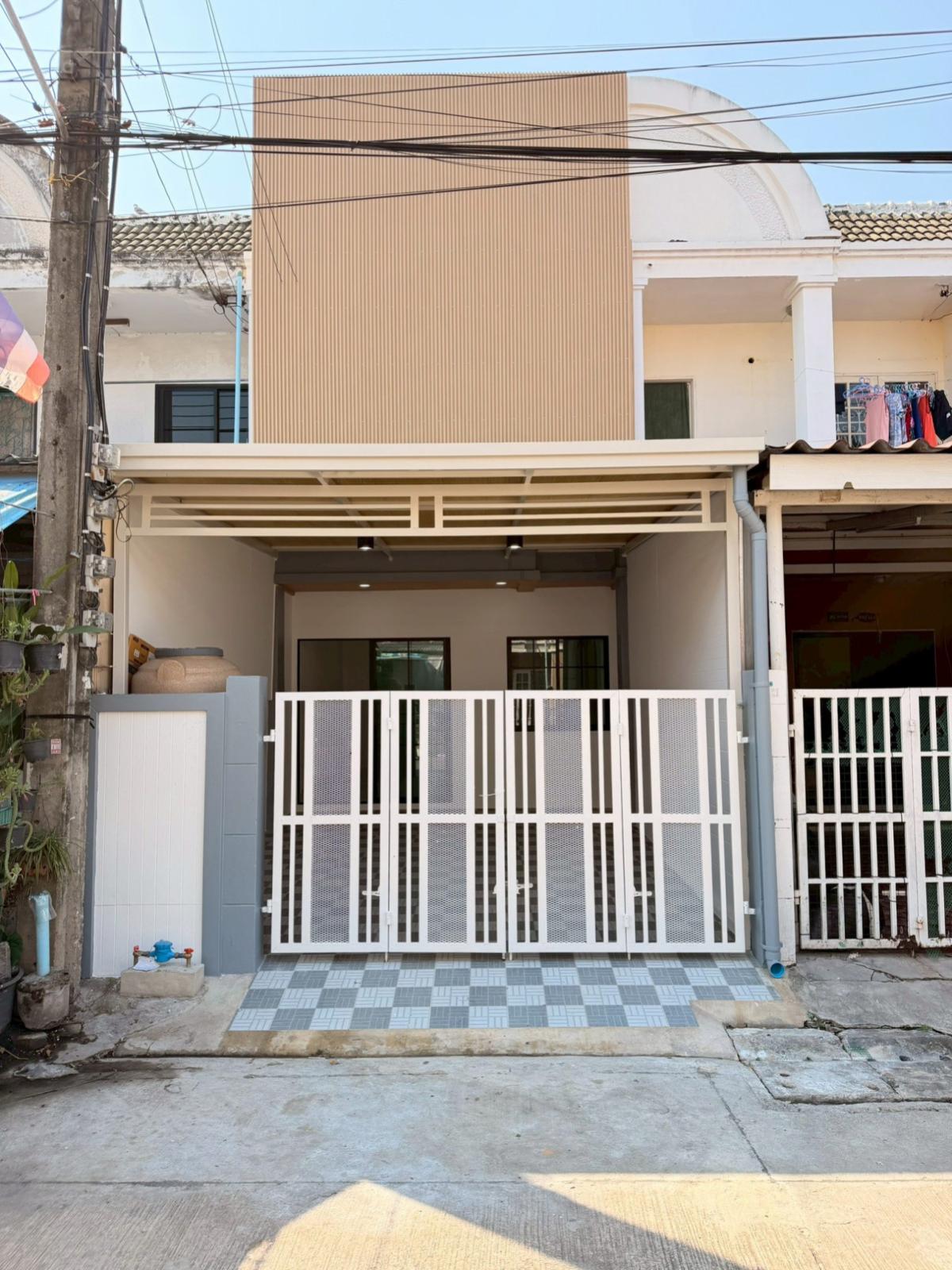 ขายทาวน์โฮมนวมินทร์ รามอินทรา : ขายทาวน์เฮ้าส์/ทาวน์โฮม  บ้านมารวย บางเขน 2 สายไหม เขต สายไหม กรุงเทพ CX-146775