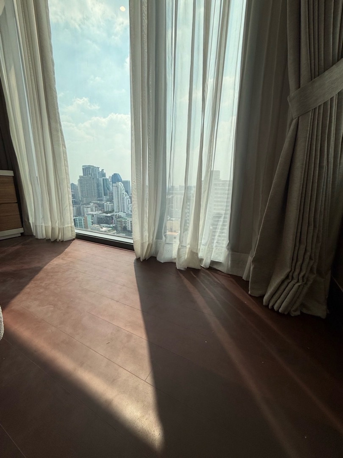 For RentCondoNana, North Nana,Sukhumvit13, Soi Nana : For rent Q1 Sukhumvit ☎️0912322009