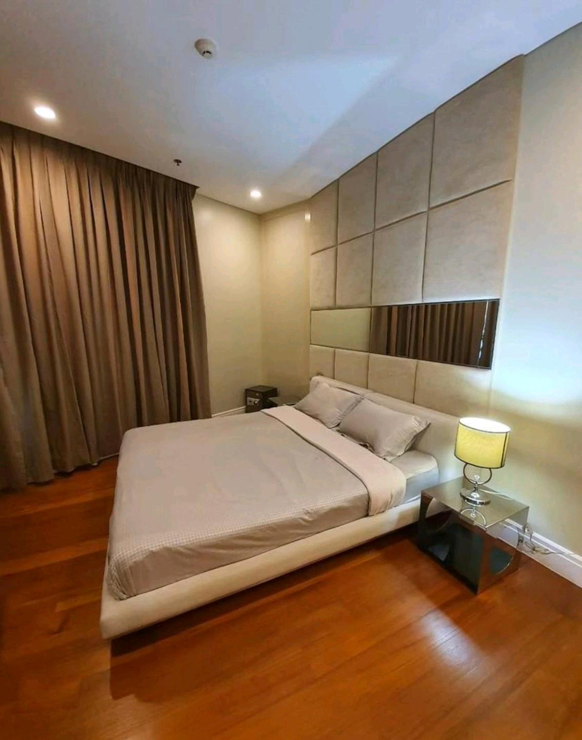 For RentCondoSukhumvit, Asoke, Thonglor : THB