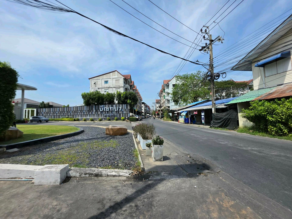 For SaleShop HouseRathburana, Suksawat : 🏢 Commercial building, 4.5 floors, 22 sq m, next to Pracha Uthit Road 72, opposite 7-11, Manthana University, good location, suitable for doing business or trading 📞099-415-2664, 080-369-6366