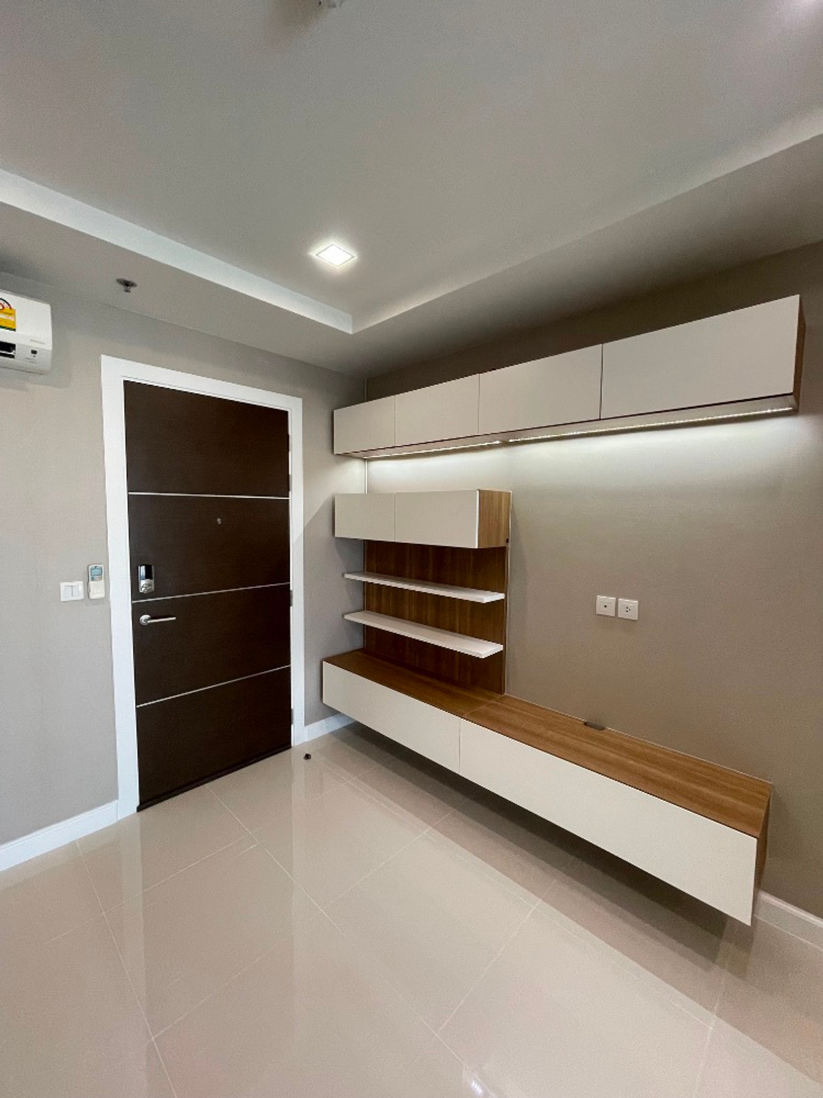 ขายคอนโดสมุทรปราการ สำโรง : 34.08ตรม ตึกA ชั้น16 คอนโด The Metropolis Samrong Interchange 