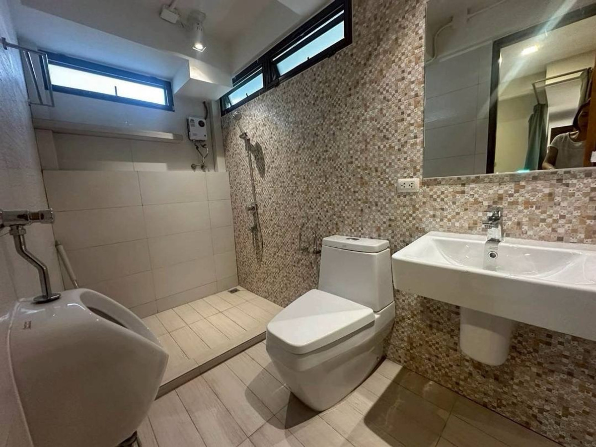 ให้เช่าโฮมออฟฟิศสุขุมวิท อโศก ทองหล่อ : FOR RENT HOME OFFICE AT EKKAMAI 22 • PRIDI BHANOMYONG 45 SUKHUMVIT TO PRIVATE OFFICE AND STUDIO OR BUSINESS ACCEPTED 