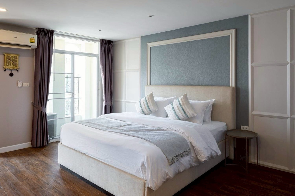 ขายทาวน์โฮมเยาวราช บางลำพู : ทาวน์เฮ้าส์ใกล้เยาวราช 4 ชั้น พร้อมดาดฟ้า แต่งเต็ม เฟอร์ครบ เข้าอยู่ได้เลย