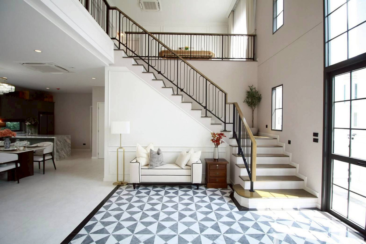 For RentHouseBangna, Bearing, Lasalle : For Rent Setthasiri Bangna KM.10 Corner Plot with Clubhouse View Near Mega Bangna Please call: 062-496-6454