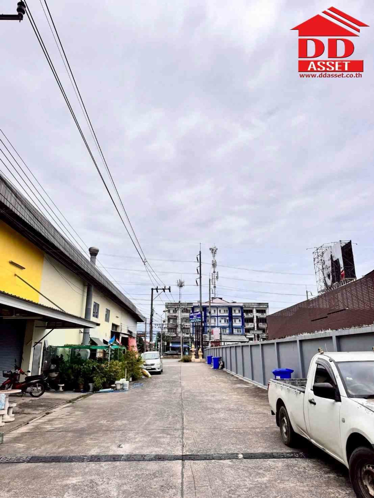 ให้เช่าโกดังสมุทรปราการ สำโรง : ให้เช่า โกดังถนนเทพารักษ์ กม.26 ตรงข้ามหมู่บ้านทับทอง  รหัส : F8038