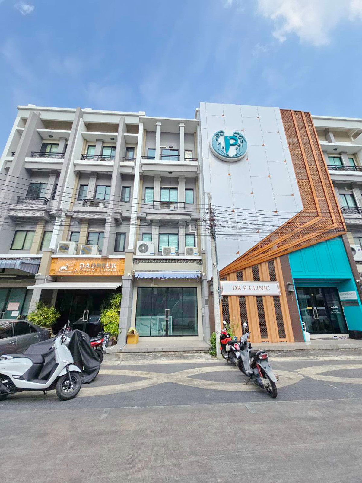 ให้เช่าอาคารพาณิชย์นวมินทร์ รามอินทรา : ให้เช่า  โฮมออฟฟิศ 4 ชั้น ถนนรามอินทรา109(พระยาสุเรนทร์)